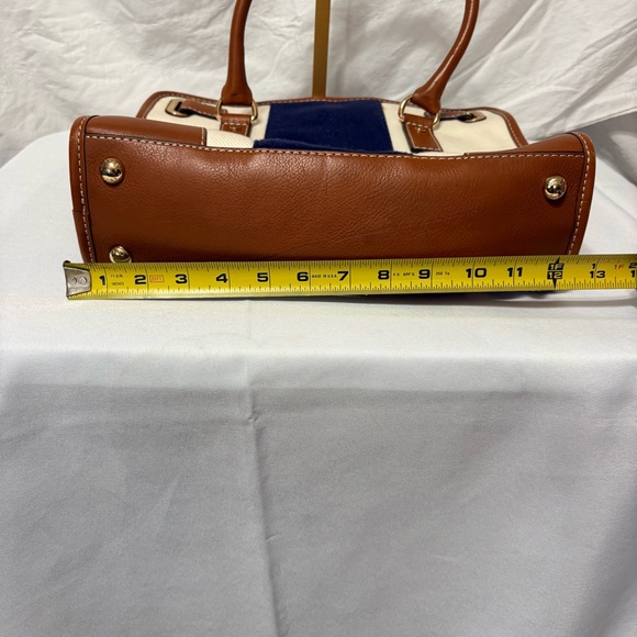 Michael Kors Hamilton tote bag tricolor canvas/leather and a gold-padlock. - Picture 13 of 16